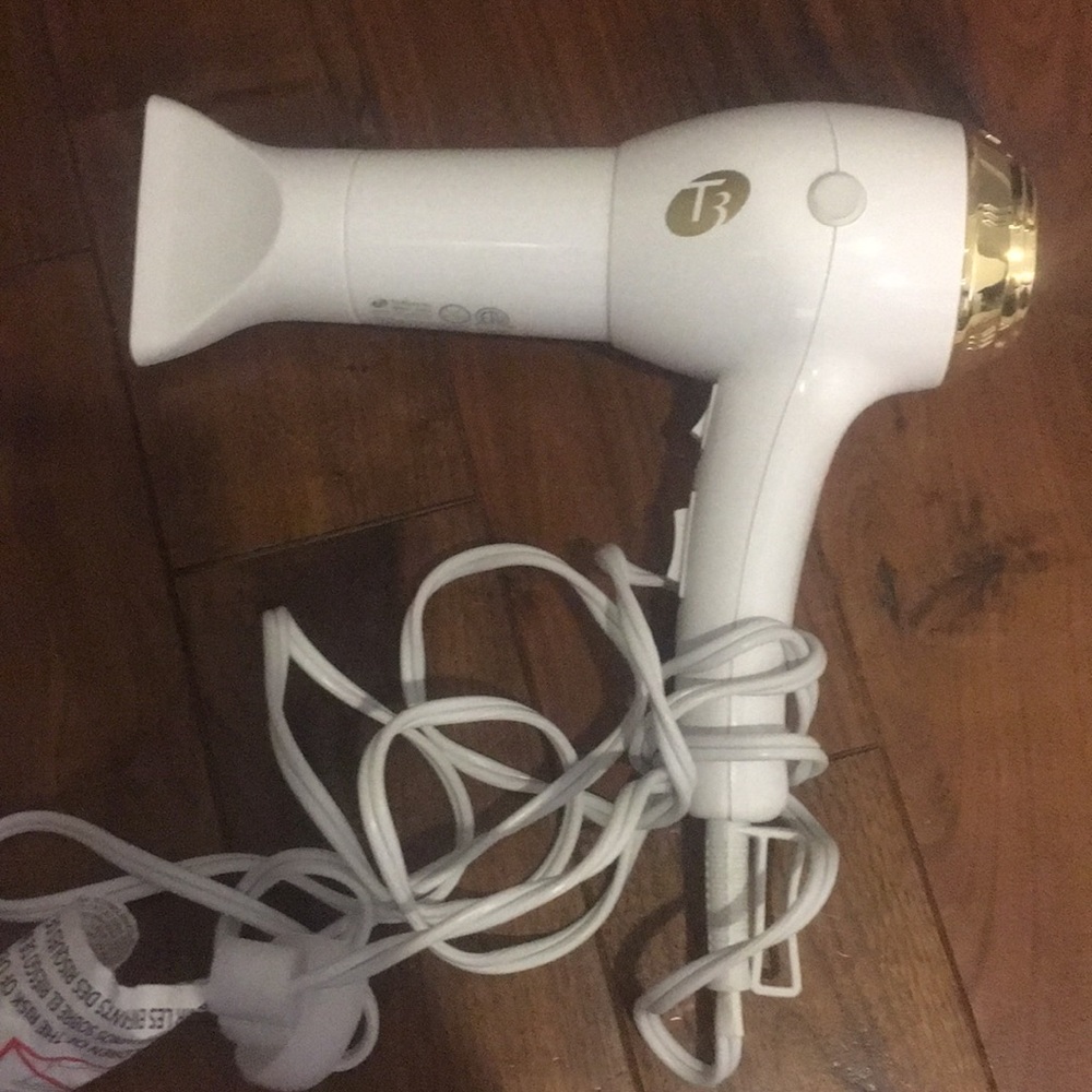T3 Featherweight Hair Dryer